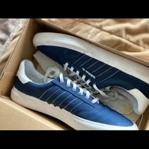 Adidas 3MCs Blue Casual Walking Shoe